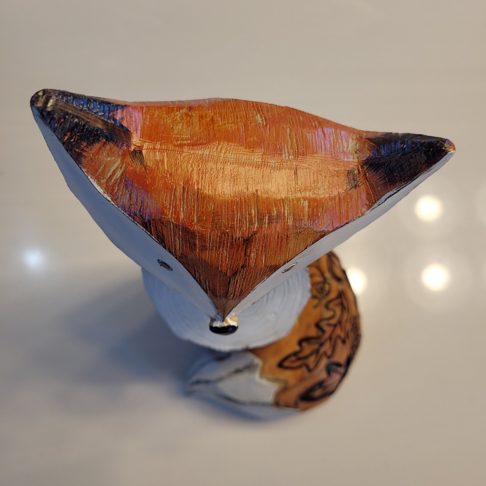 Fox Figurine Rustic Wood-look Resin With Woodsy Etchings On Tail - Picture 13 of 16